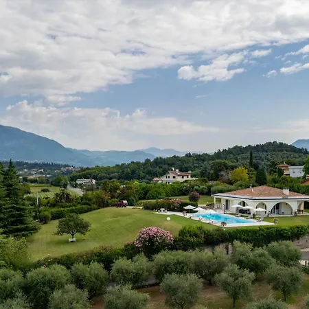 New Tosca Μπαρντολίνο