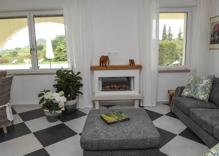 Вилла New Tosca Бардолино